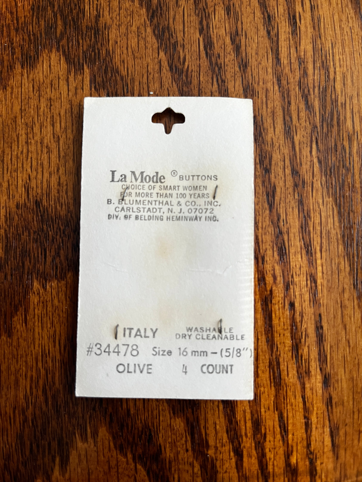 1980’s La Mode Olive Green Square Plastic Buttons - Set of 4 - 5/8" - on card