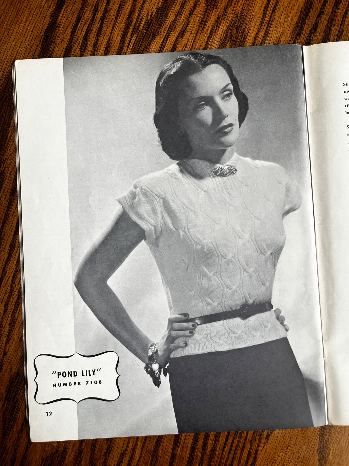 1940's Minerva Style Book Knits Booklet - No. 71