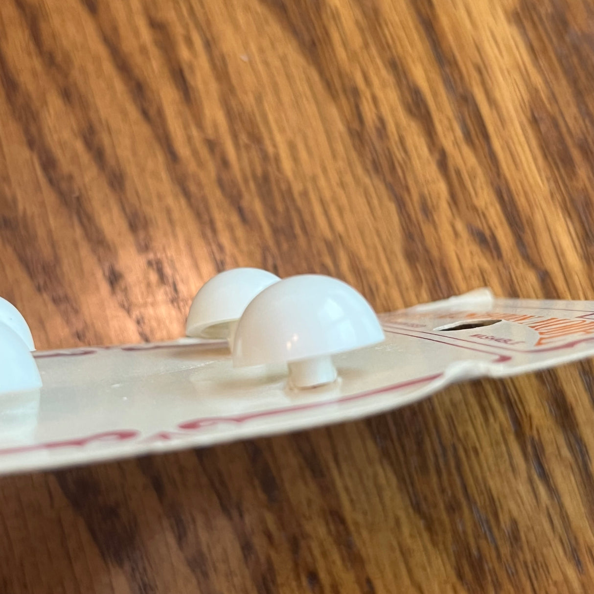 1970’s Fashion Mode Plastic Buttons - White - Set of 4 - 5/8" - on card