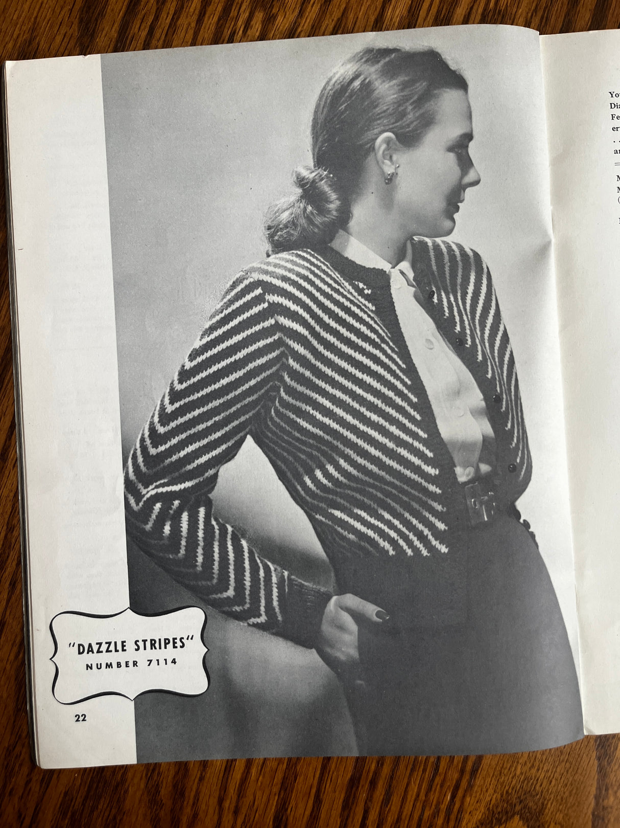 1940's Minerva Style Book Knits Booklet - No. 71