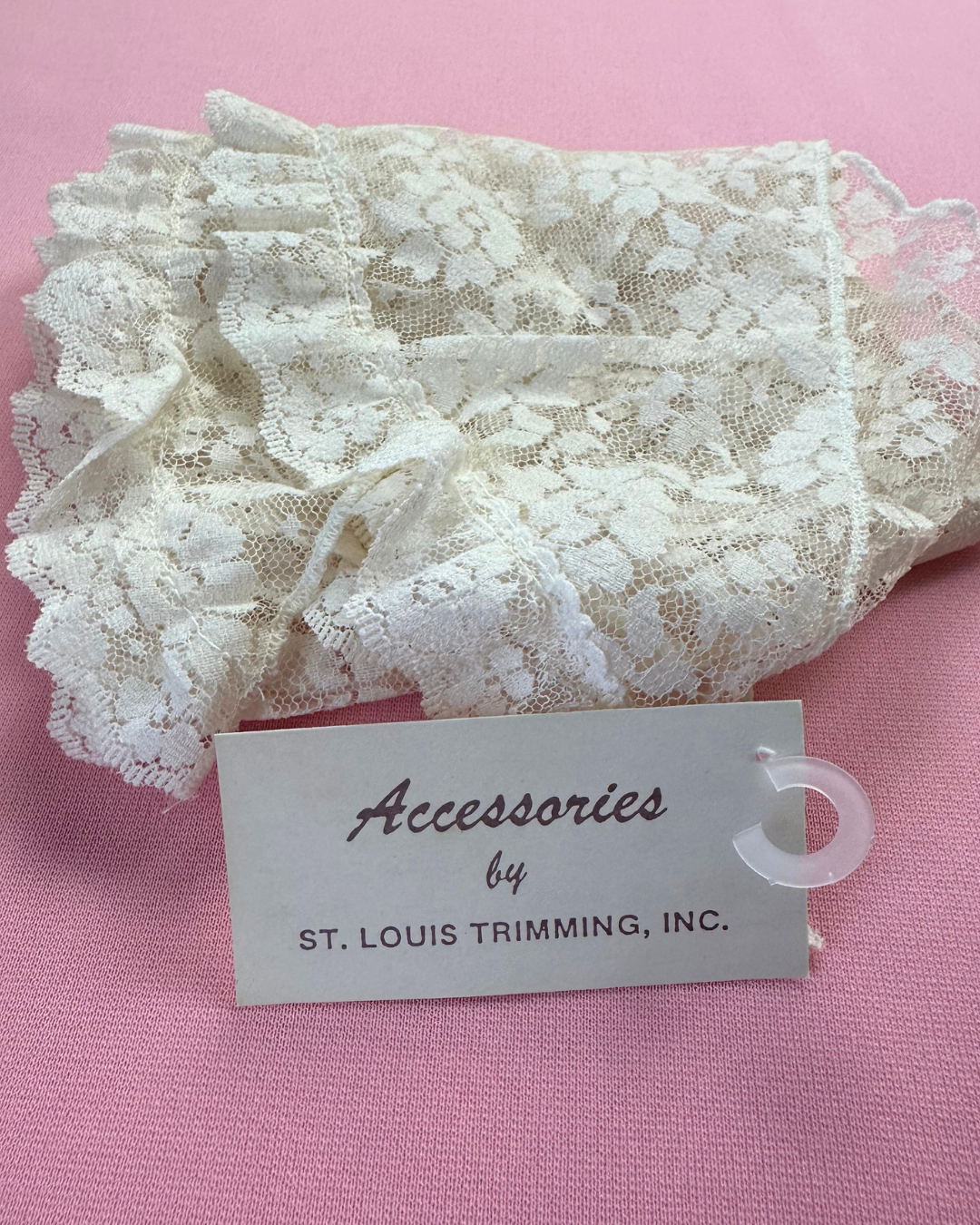 1980’s White Lace Collar - Polyester - St. Louis Trimmings