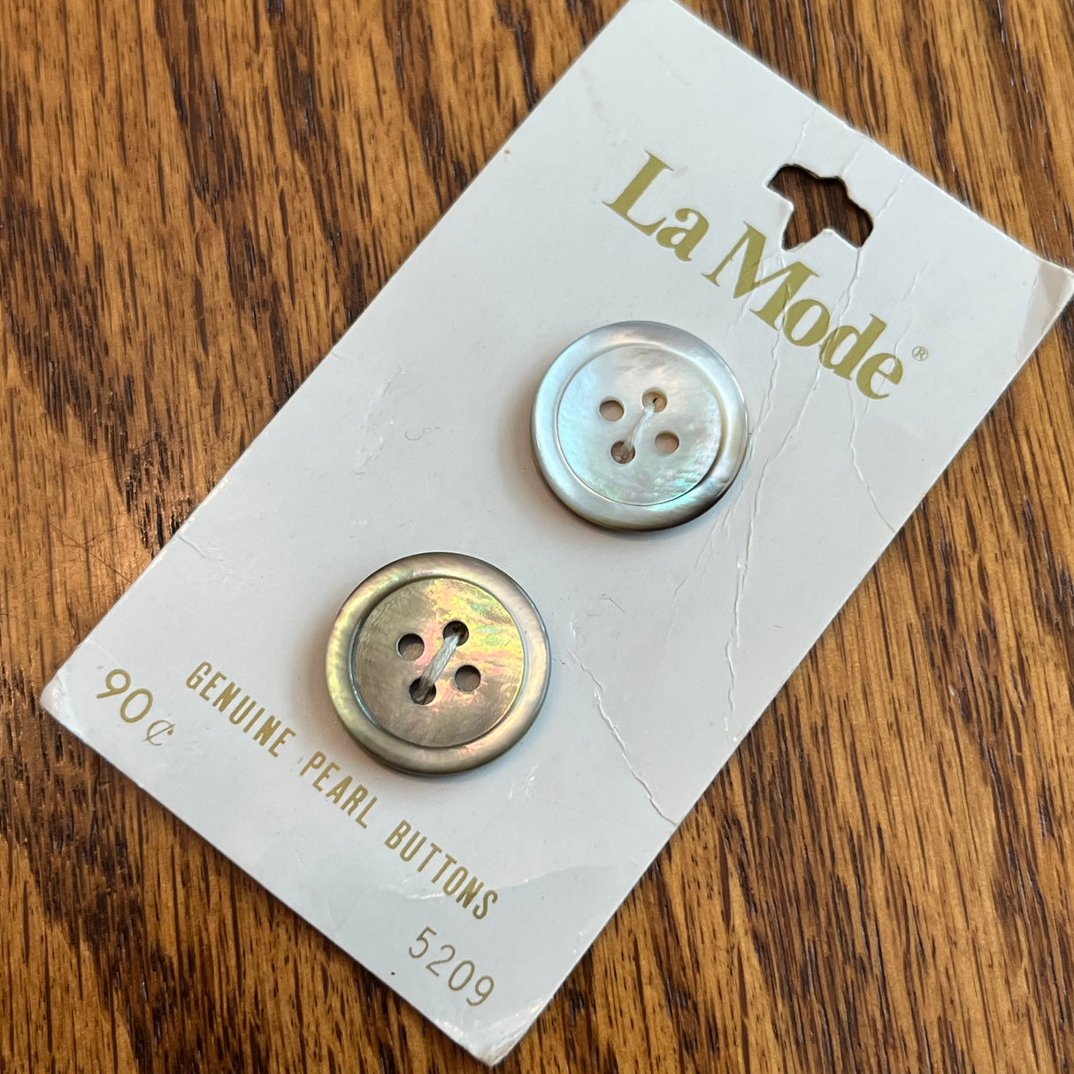 1960’s La Mode Pearl Buttons - Grey/White - Set of 2 - Size 29 - 3/4" - on card