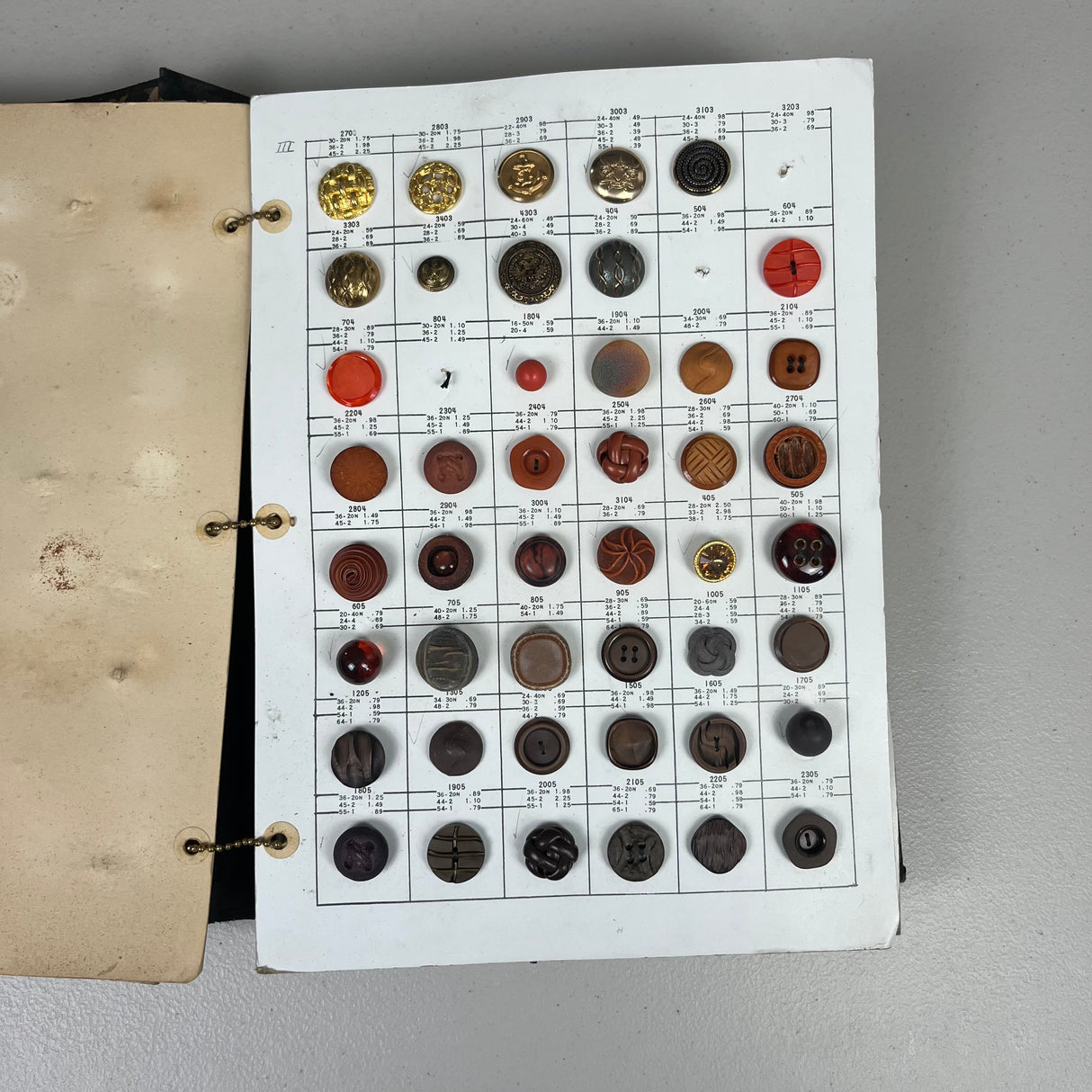 1960's La Mode Button Salesman Book - Full