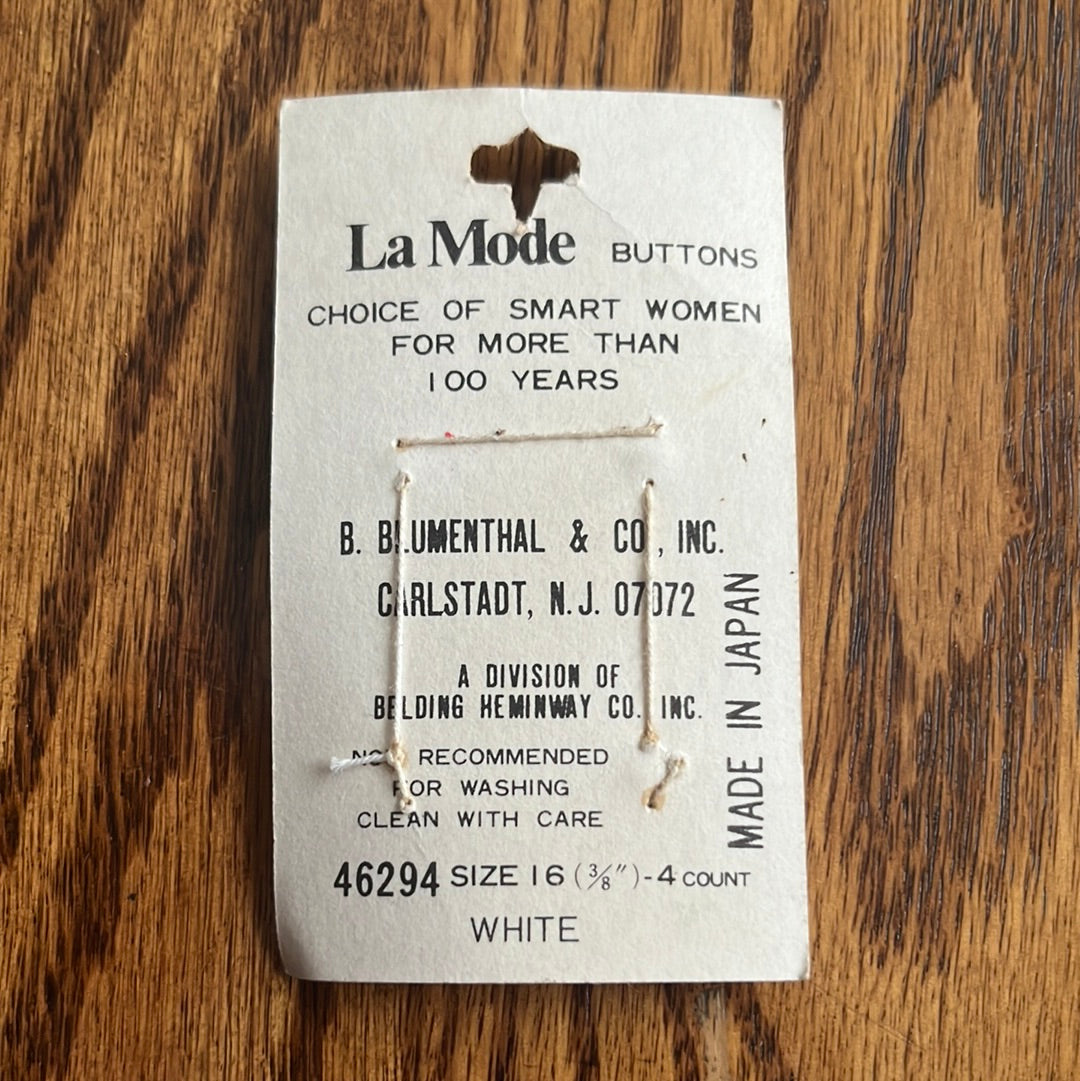 1970’s La Mode Mother of Pearl style Buttons - White - Set of 4 - Size 16 - 3/8" - on card