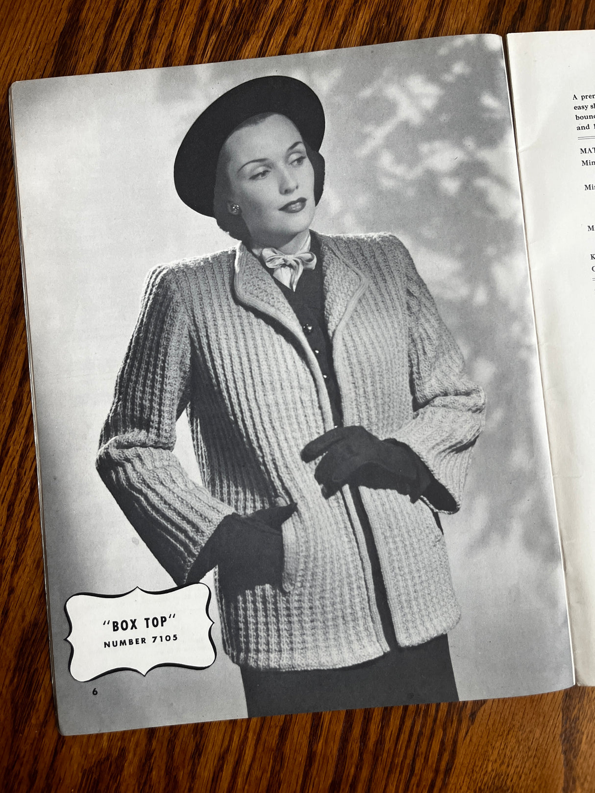 1940's Minerva Style Book Knits Booklet - No. 71