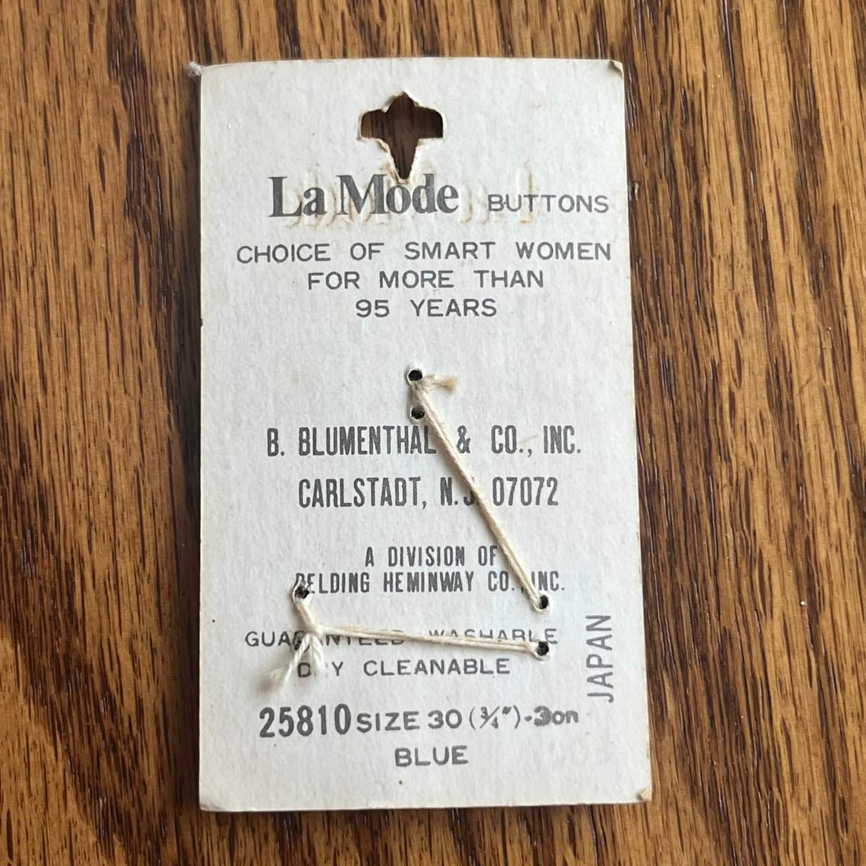 1980’s La Mode Plastic Buttons - Blue marble style - Set of 3 - Size 30 - 3/4" - on card