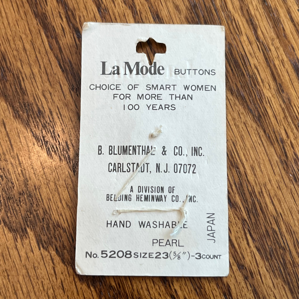 1960’s La Mode Pearl Buttons - Grey/White - Set of 3 - Size 23 - 5/8" - on card