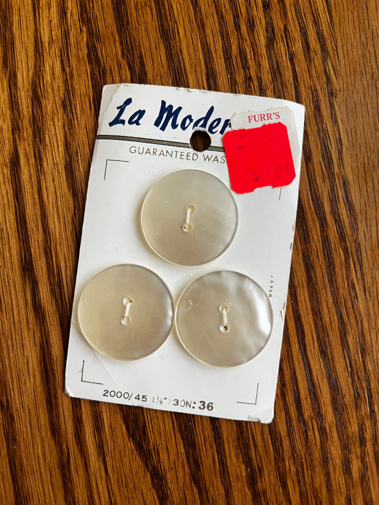 1980’s La Moderne Off White Plastic Buttons - Set of 3 - 1 1/8” - on card