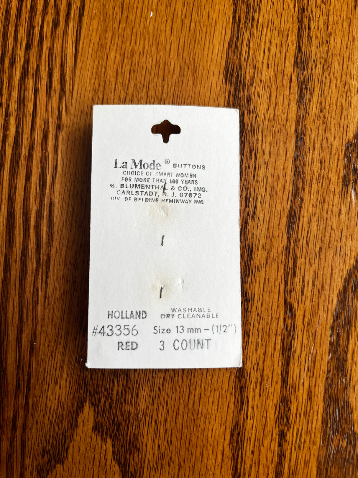 1980’s La Mode Oval Red Plastic Buttons - Set of 3 - 1/2” - on card