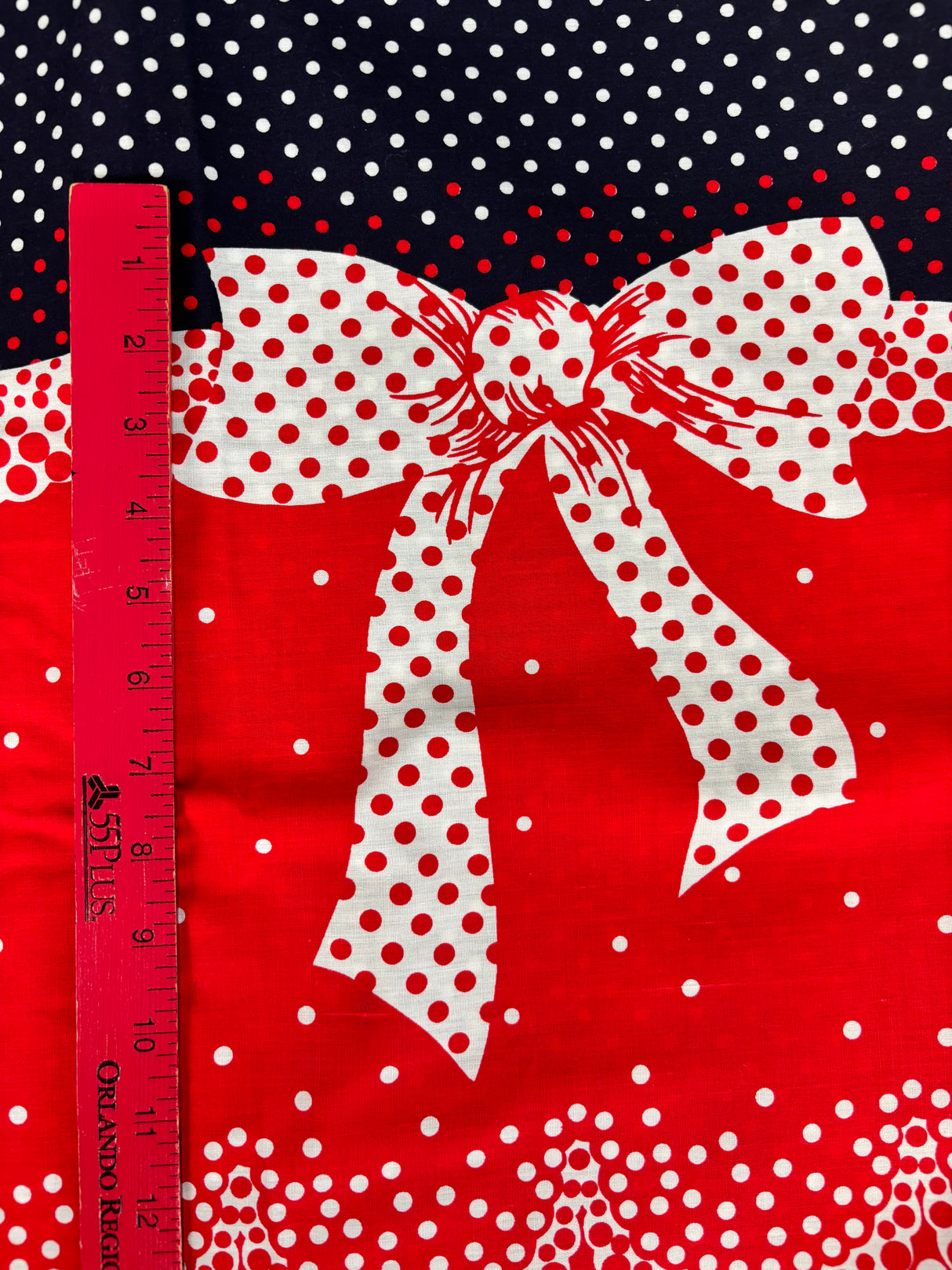 1980’s Red and Blue Bow Border Print Fabric (P266)