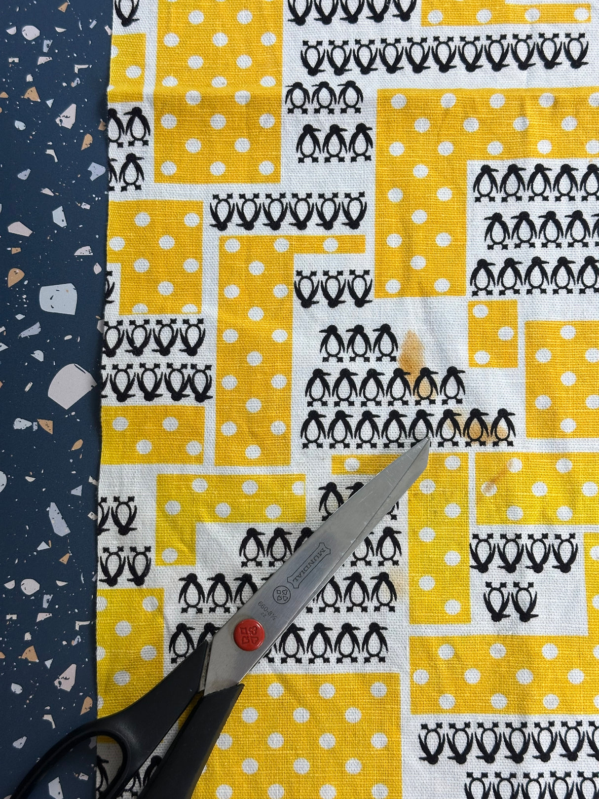 1960’s White and Yellow with dots with Black Penguins Novelty Print Cotton Fabric - (P213)