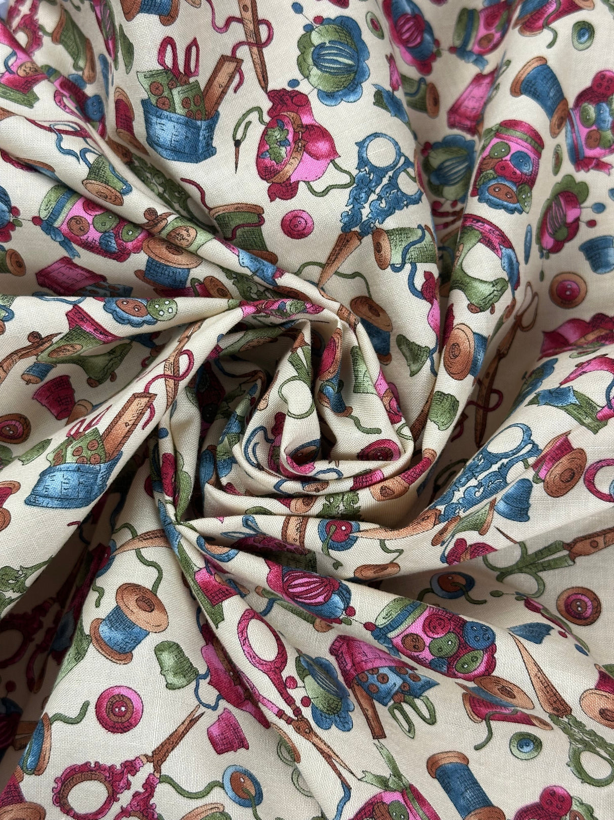 1990's Cream with Sewing Notions Novelty Print Cotton Blend Fabric - (P226)