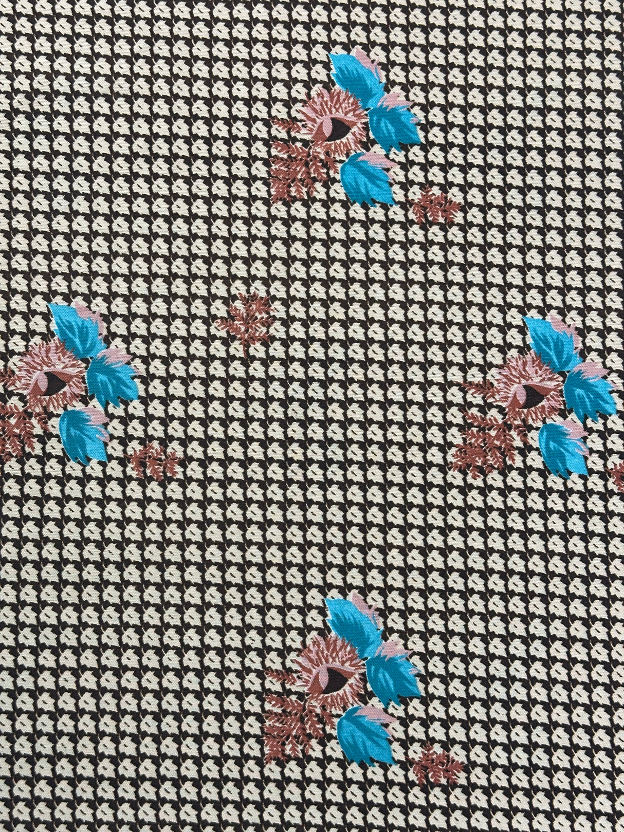 1970's Brown Leaf Pattern with Foliage Print Polyester Knit Fabric - (P231)