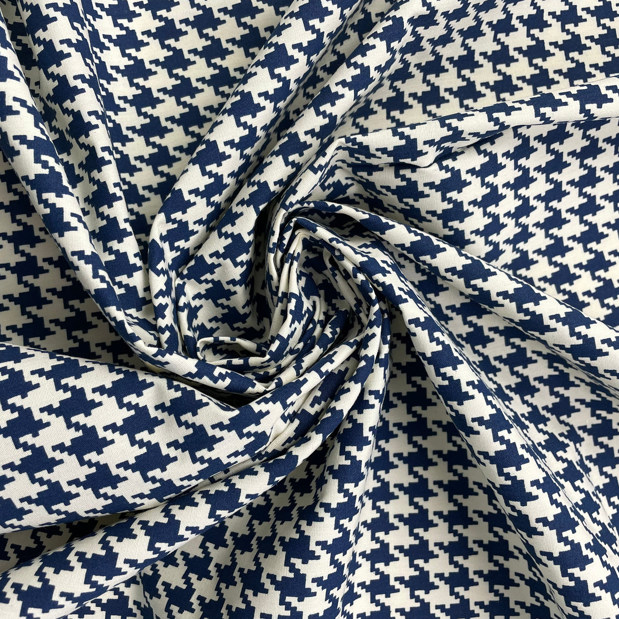 1970’s Cohama Sportset Navy Blue and Beige Houndstooth Dacron Poly Cotton Blend Fabric - Piece (P168)