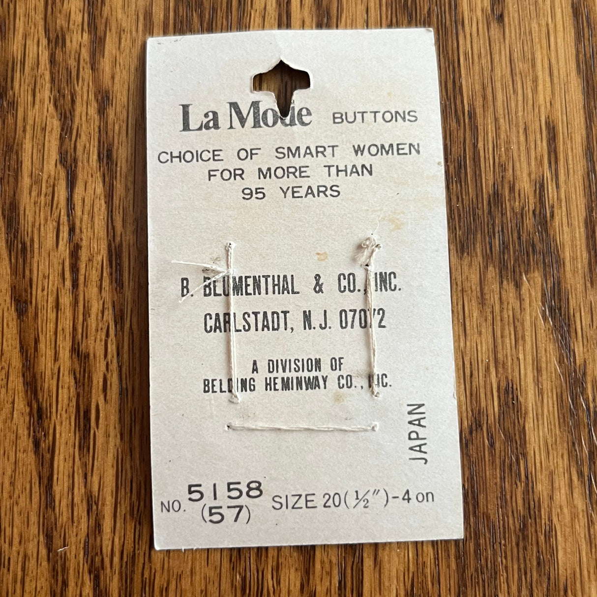 1970’s La Mode Mother of Pearl Buttons - White - Set of 4 - Size 20 - 1/2" - on card