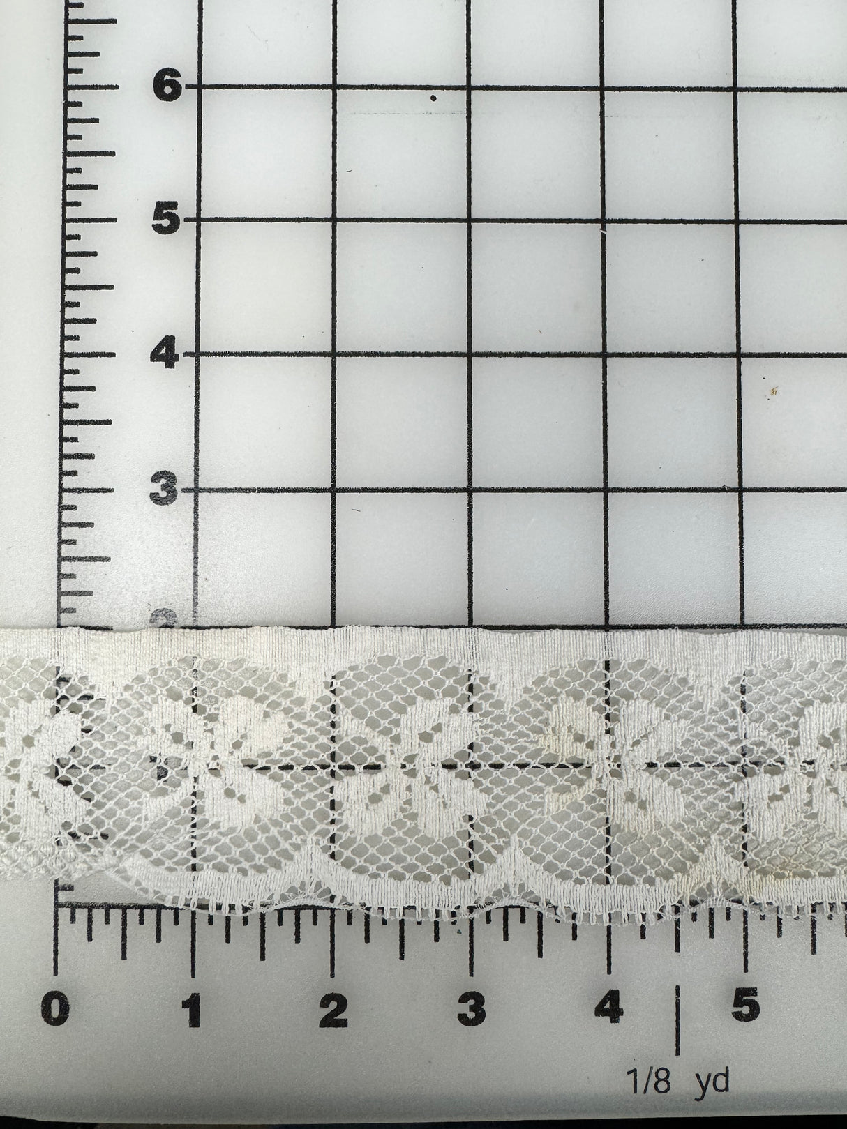 1970’s Off White Three Leaf Clover Scallop Lace - BTY