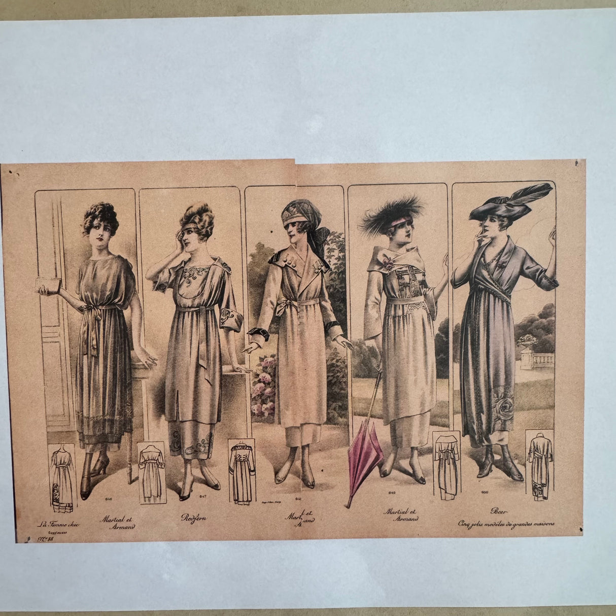 1910's La Femme Chic Fashion Plates - Center Fold