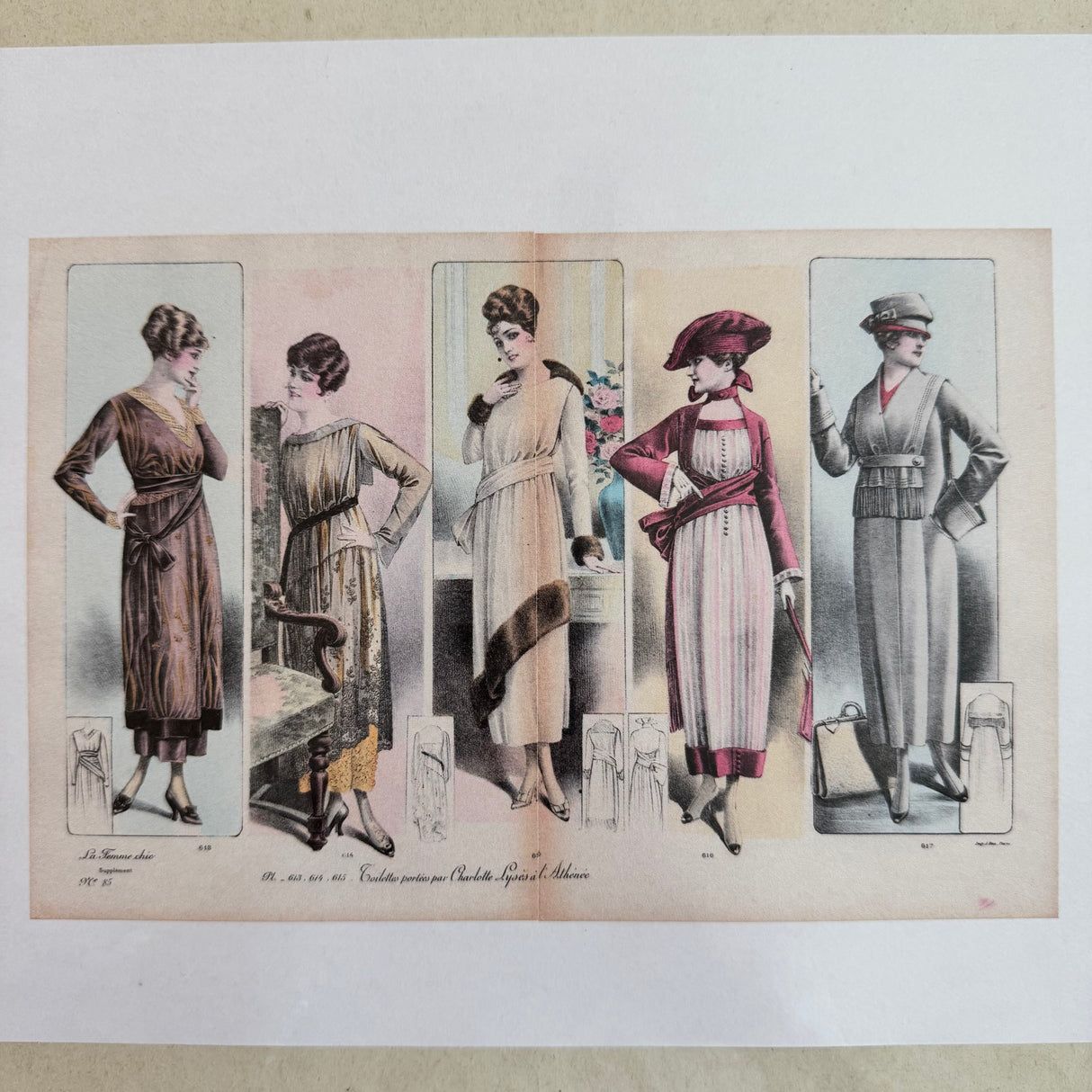 1910's La Femme Chic Fashion Plates - Center Fold
