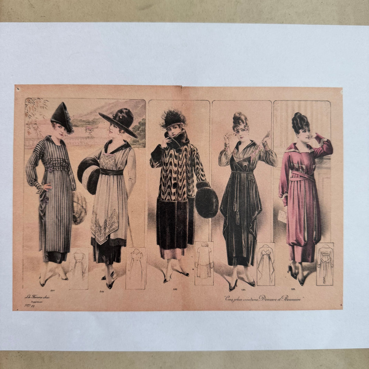 1910's La Femme Chic Fashion Plates - Center Fold