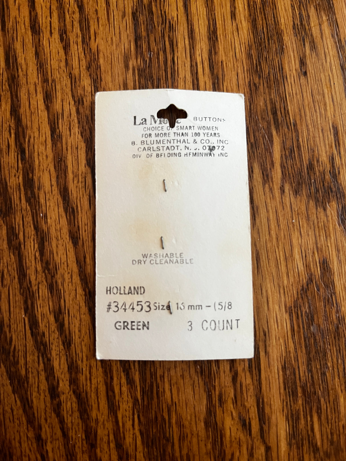 1980’s La Mode Mint Green Plastic Buttons - Set of 3 - 5/8" -  on card