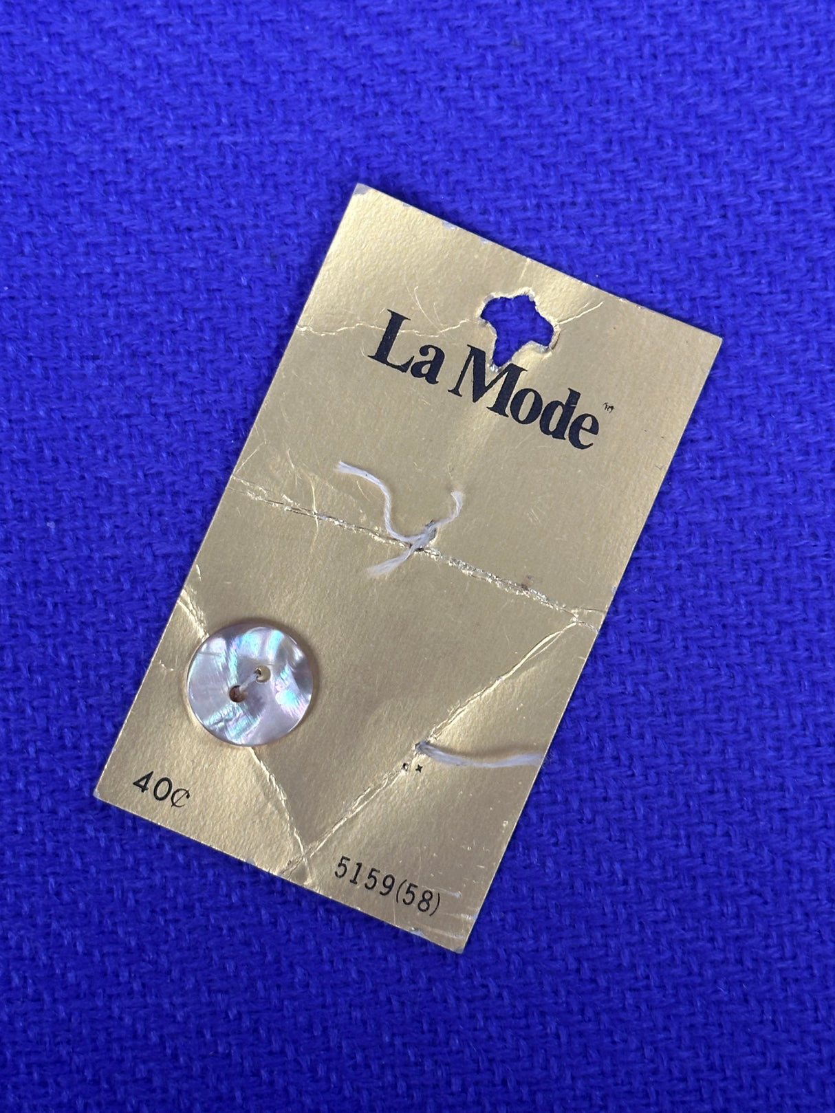 1960’s La Mode Off White Shell  Buttons - Set of 1 - 5/8" -  on card