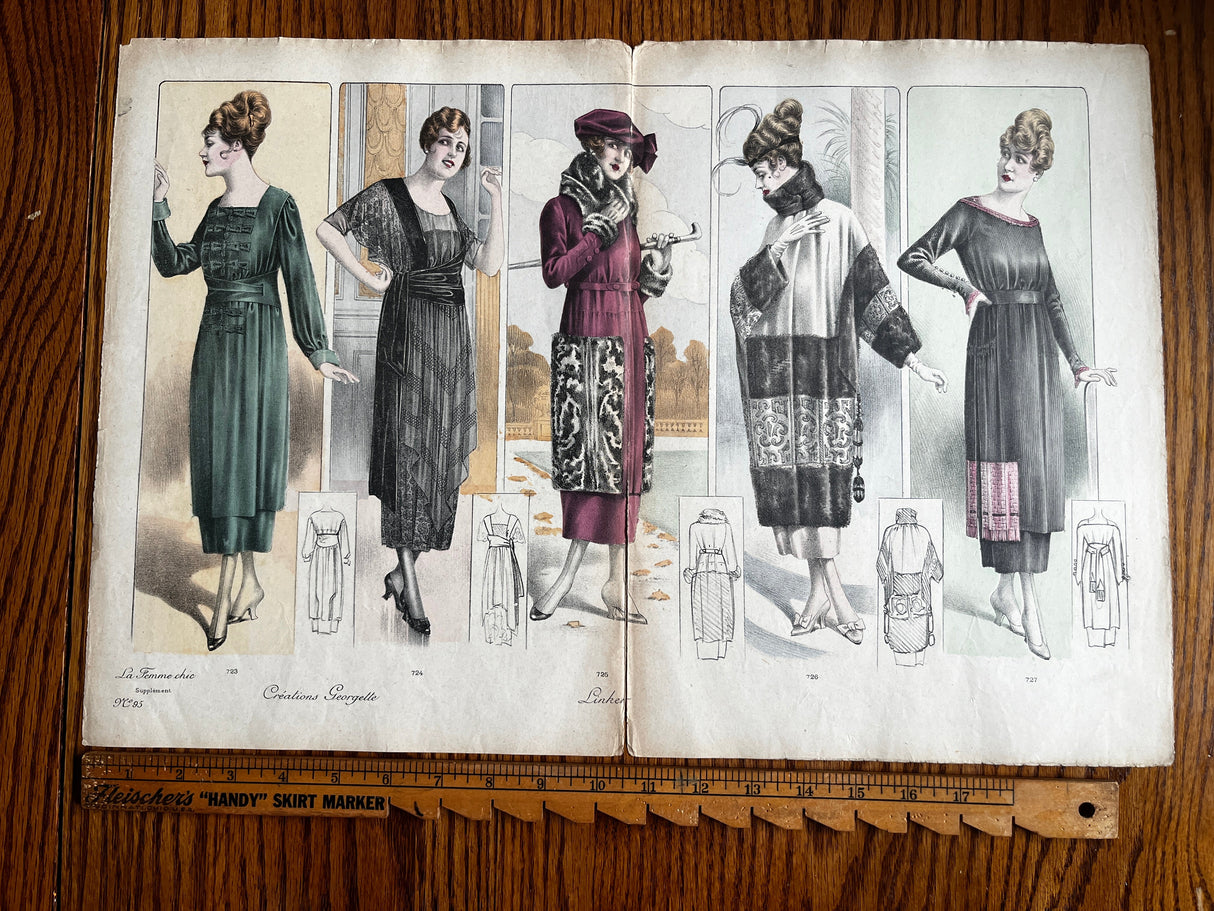 1910's La Femme Chic Fashion Plates - Center Fold