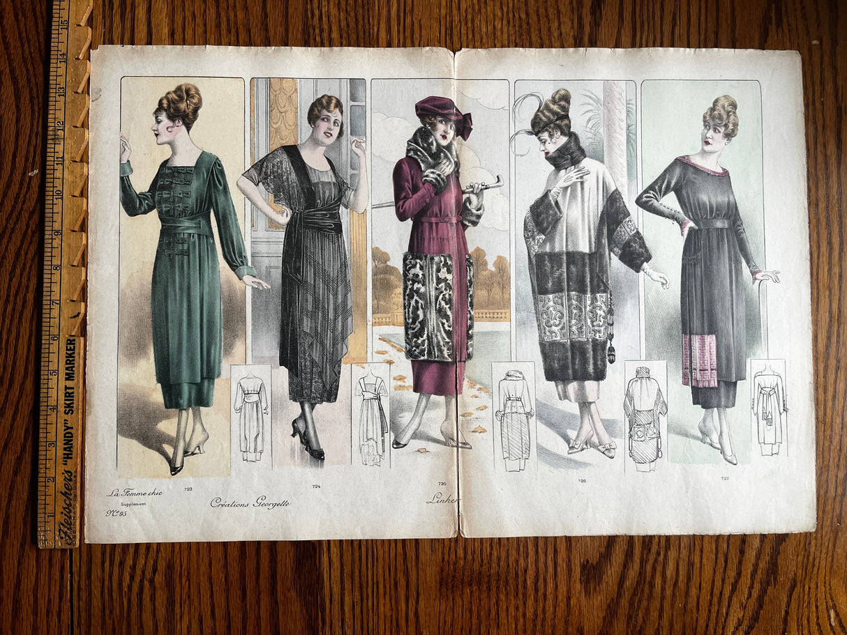 1910's La Femme Chic Fashion Plates - Center Fold