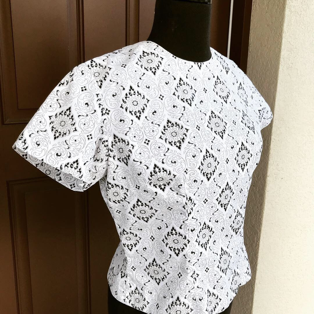 1960’s Handmade Crop Top with slight Peplum flare - Bust 36