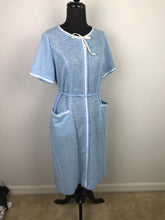 1970’s Knit House Dress with Pockets and Back Zip - L