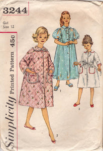 1950's Simplicity Child's Robe with Patch pockets and Puff Pockets - Chest 30" - No. 3244