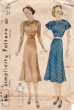 1930's Simplicity One Piece Dress and Belt Pattern with Zip Front Closure and Long or Flutter Sleeves - Bust 36" - No. 2605