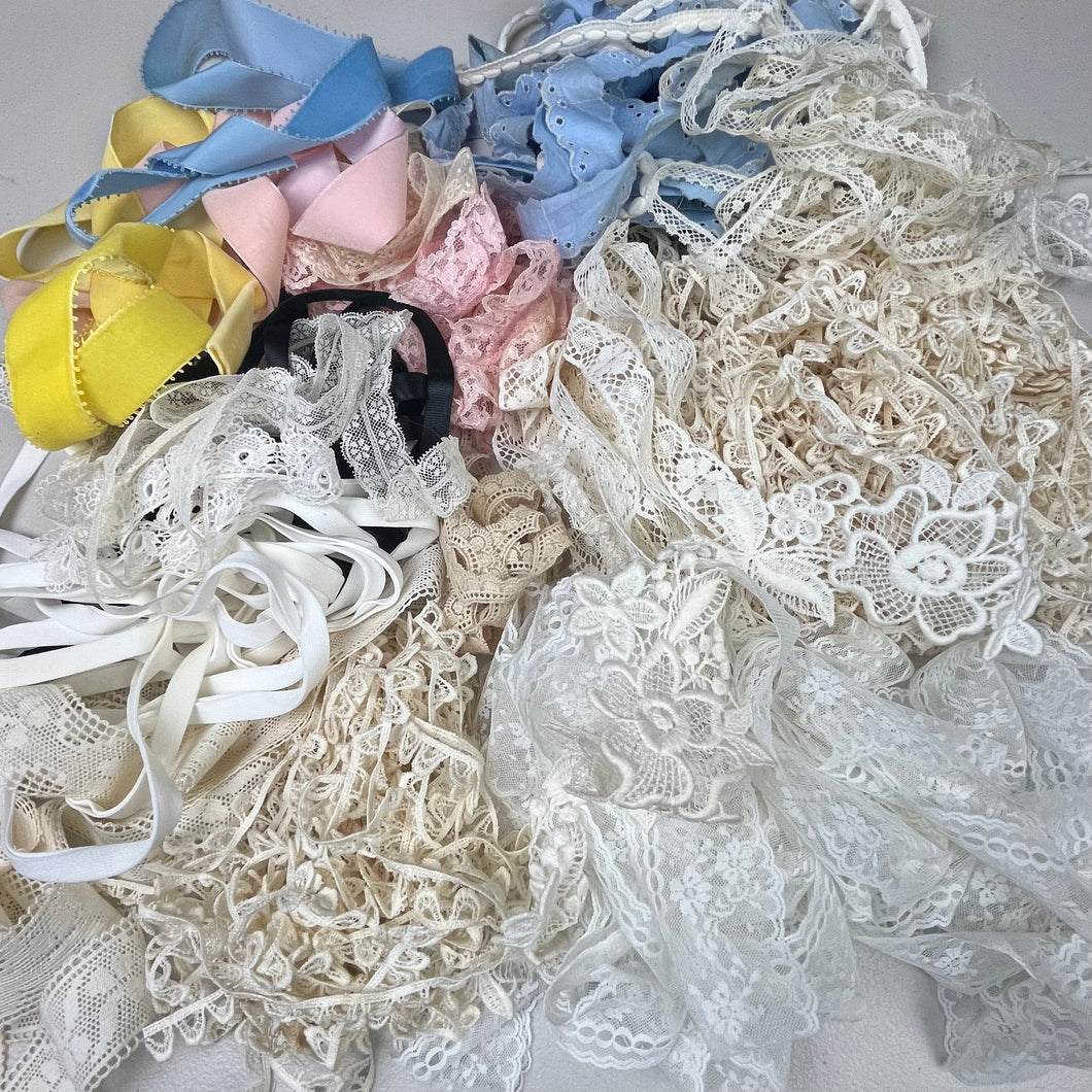 MYSTERY SCRAP TRIM BAG - DAMAGED