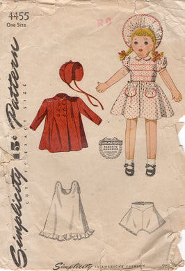 1940's Simplicity Stuffed Doll and Wardrobe Pattern - 25