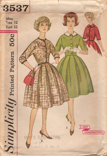 1960's Simplicity Misses' Two-Piece Suit Dress pattern with detachable collar and sleeve trim - Bust 32