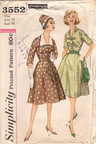 1960's Simplicity Shirtwaist Dress with Gored Skirt and Detachable Collar pattern - Bust 40