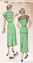 1940's New York One Piece Dress Pattern with Large Sweetheart Yoke and Peplum - Bust 32" - No. 418