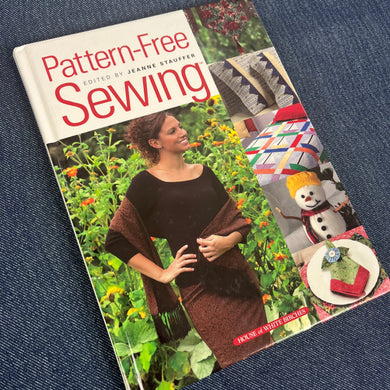 2000's Pattern-Free Sewing - Hardcover