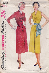 1950's Simplicity One Piece Sheath Dress With Detachable Sash - Bust 30" - No. 4201