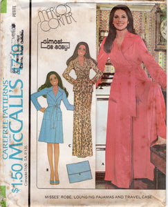 1970's McCall's Robe, Lounging Pajamas and Travel Case - Bust 30.5-31.5" - No. 4719