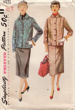 1950's Simplicity Two Piece Boxy Suit Dress with Peter Pan Collar and Straight Skirt - Bust 34" - No. 4871