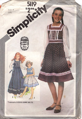 1980's Simplicity GUNNE SAX Girl's Square Neckline Dress Pattern - Chest 26