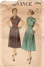 1950's Advance One Piece Dress with Pleated Skirt and Pockets - Bust 30" - No. 5800