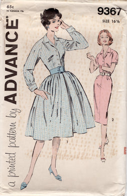 1960's Advance Shirtwaist Dress with Raglan Sleeves - Bust 37