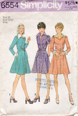 1970's Simplicity Button Up Dress with Long or Puff Sleeves and Large Collar - Bust 32.5" - No. 6554