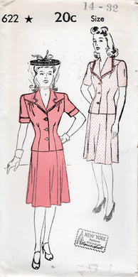 1940's New York Two Piece Suit Dress with Yoked Shoulders and 6 gore Pattern - Bust 32-36