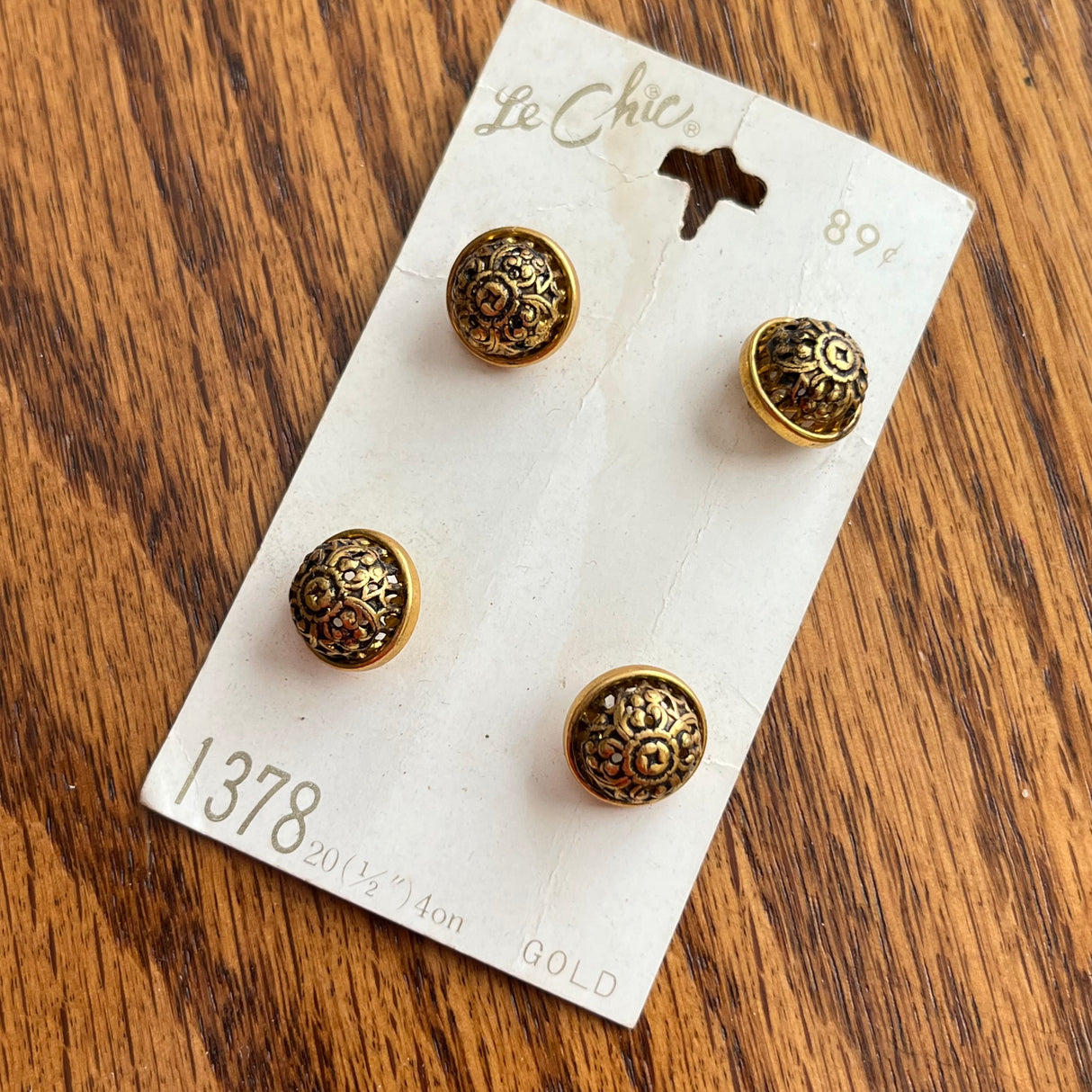 1970’s Le Chic Metal Shank Buttons - Gold tone - set of 4 - Size 20 - 1/2" - on card