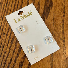 1970’s La Mode Crystal Plastic Buttons - Clear - Size 20 - 1/2” - on card