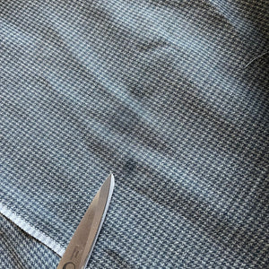 1970’s Dark Grey Tiny Houndstooth Suiting Fabric