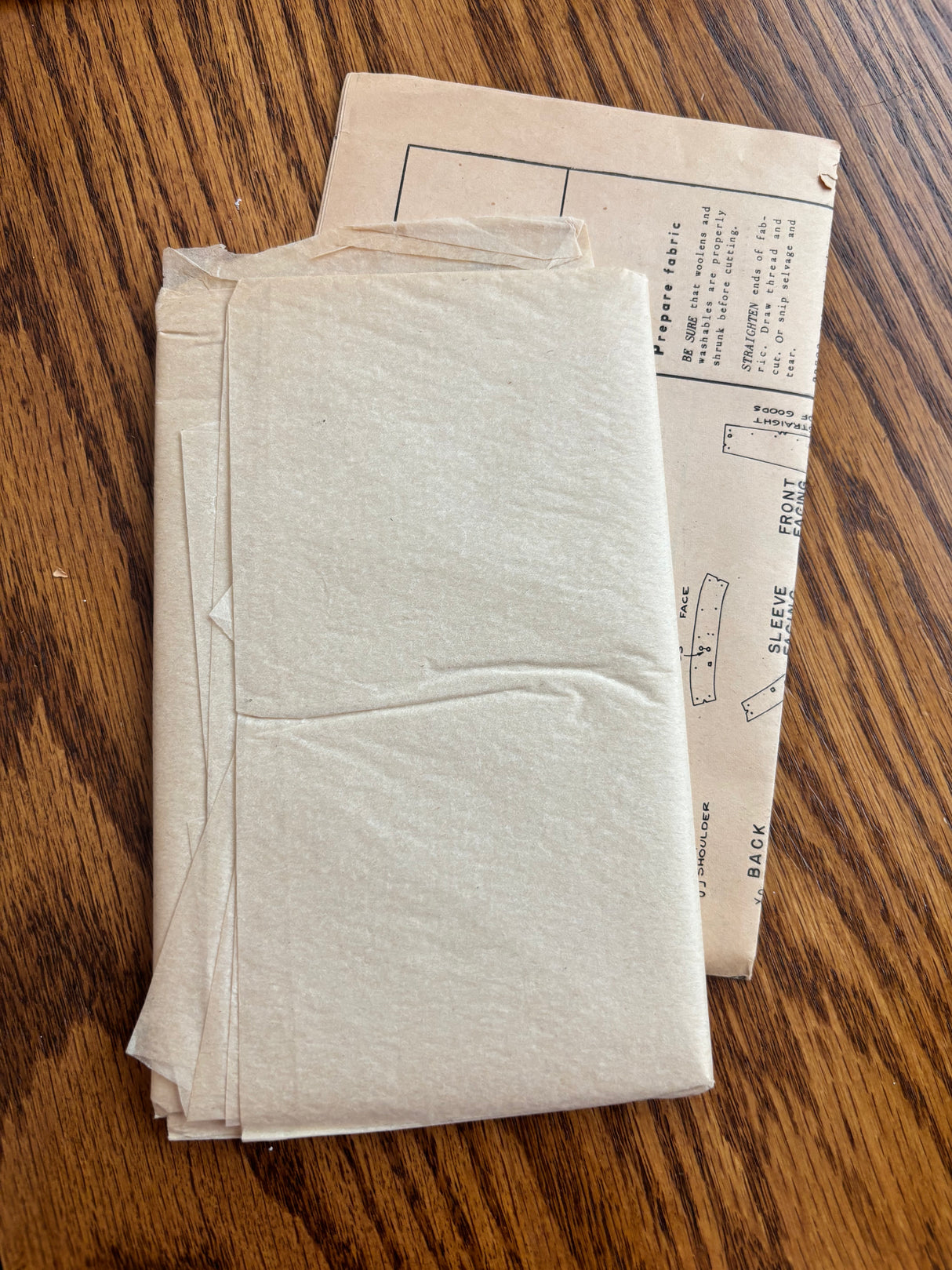 1950's Vogue Fitted Waist Dress Pattern with Dolman Sleeves and Pleated Skirt - Bust 34" - No. 7956