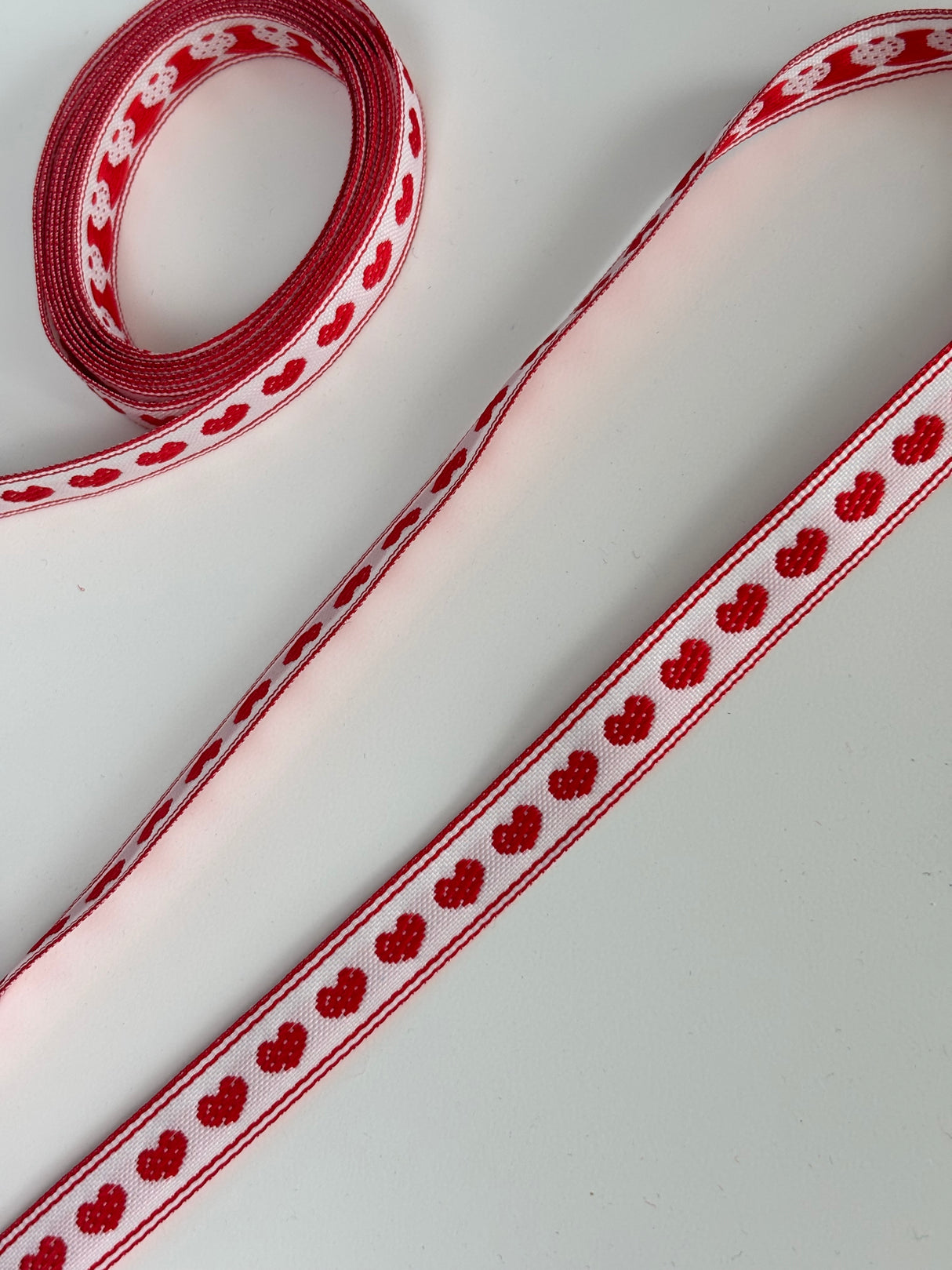 1990's Red and White Heart Jacquard Ribbon Trim